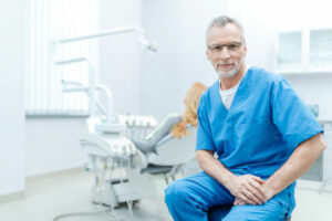 professional dentist provides quality dental care for dental injury and severe pain